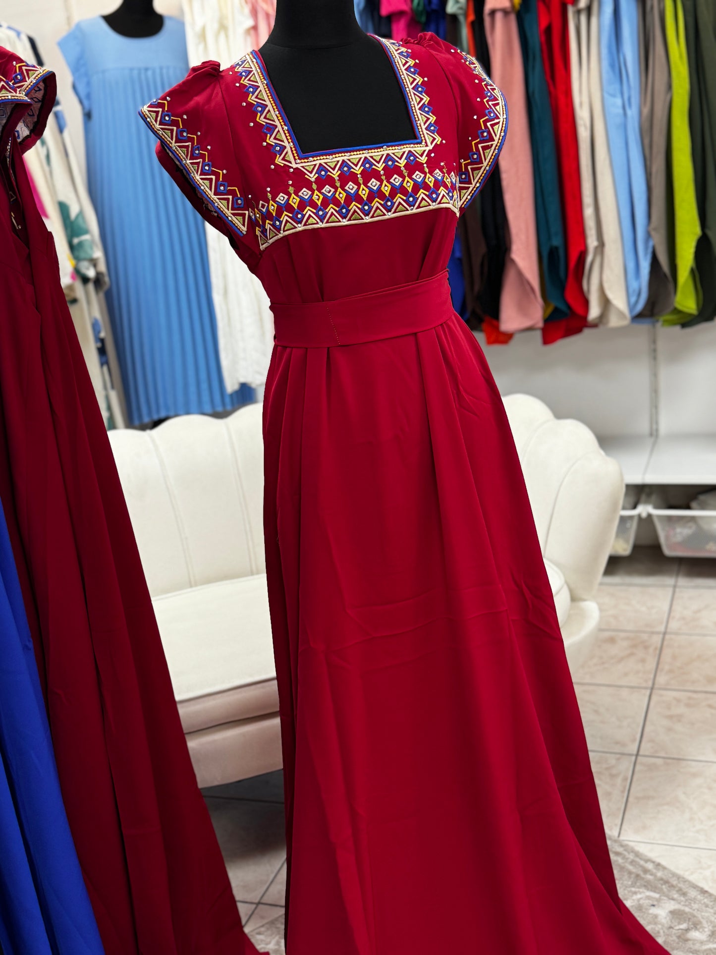 Robe en broderie