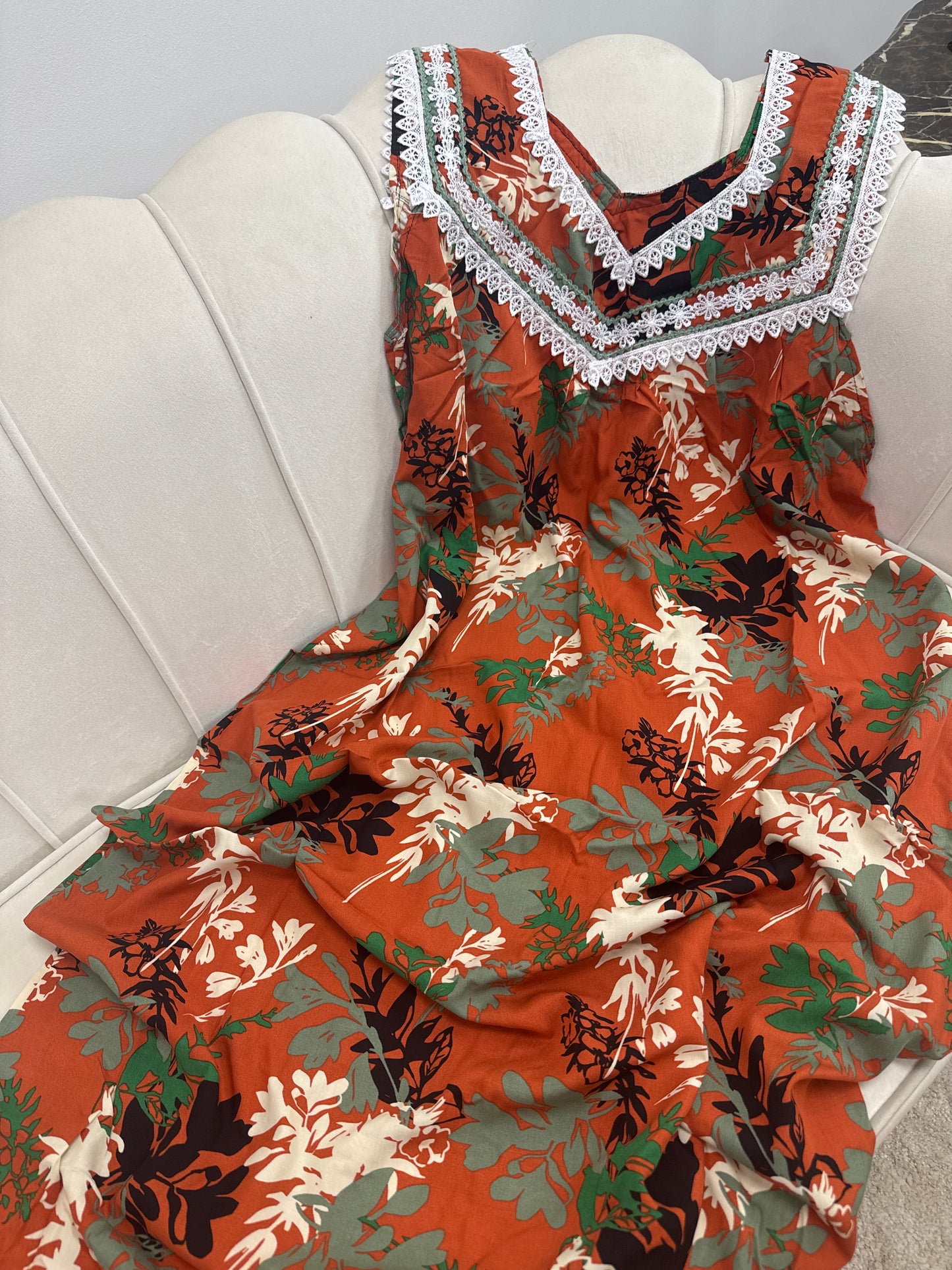 Robe, maison sans manches grande fleur, 