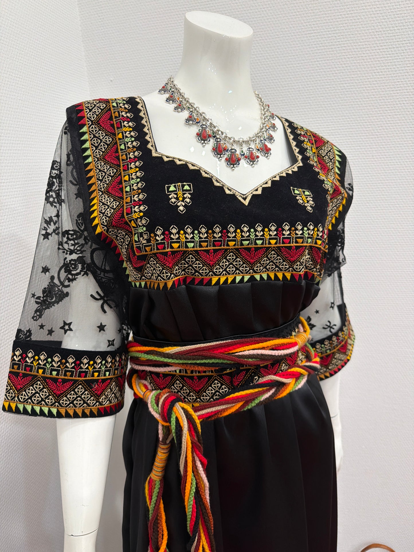 Robe Ghania