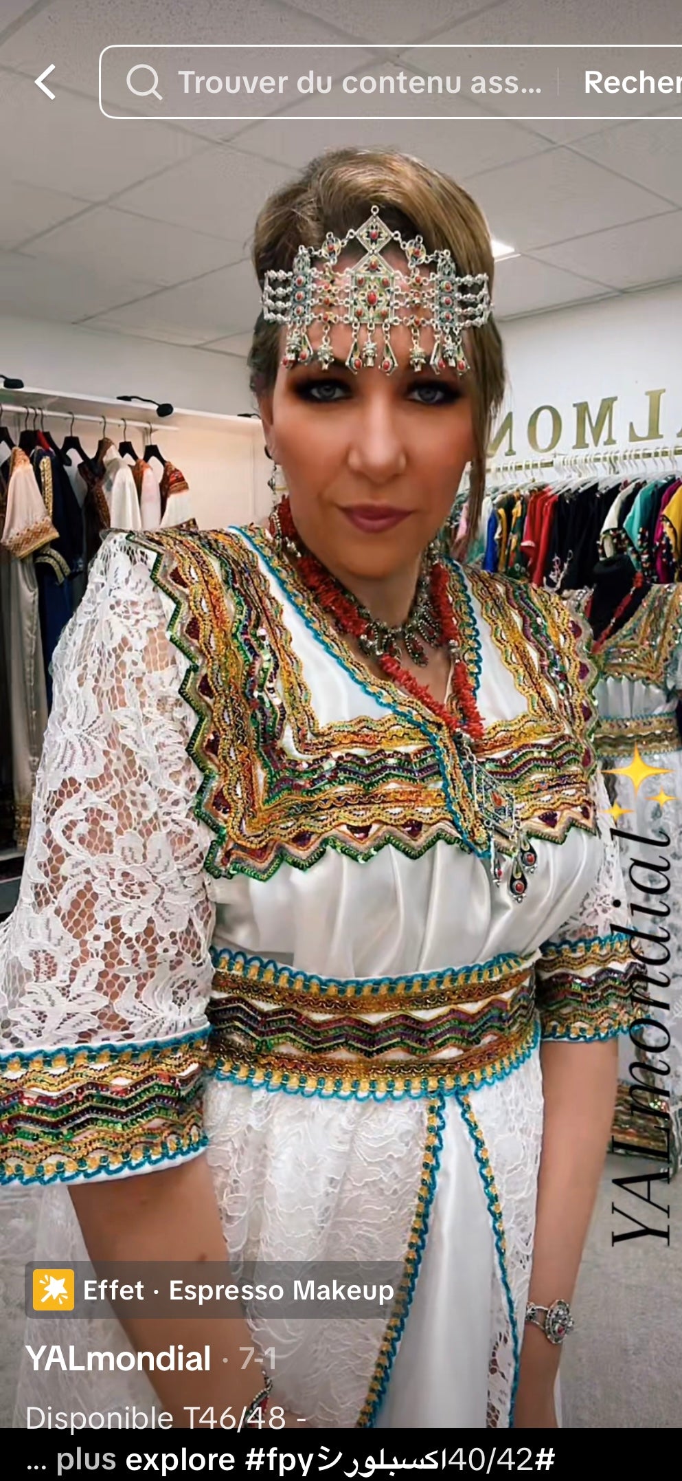 Robe kabyle blanche avec dentelle