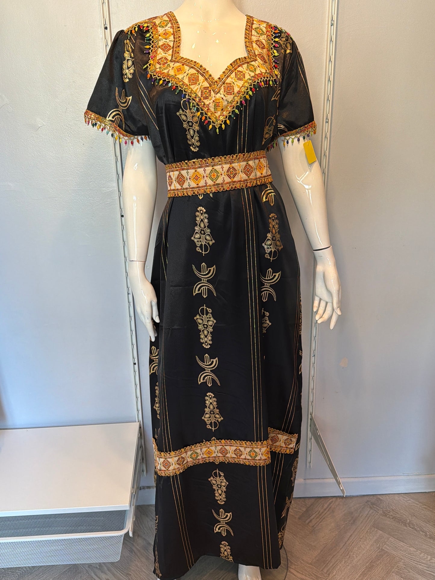 Robe Nour
