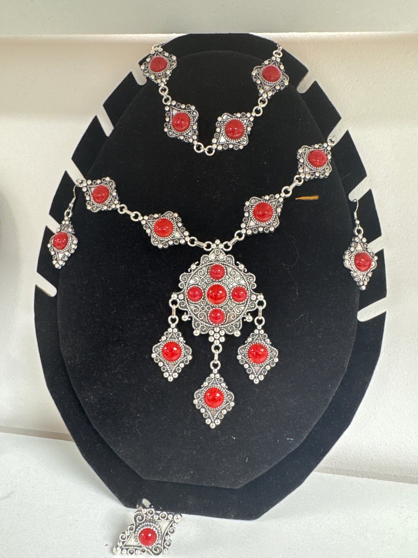 Parure Kabyle, 4 pièces (C8)