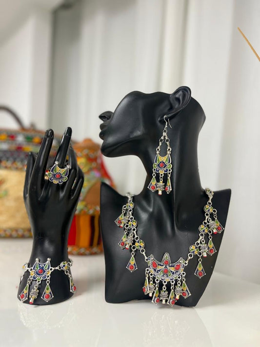 Parure 4  pièces