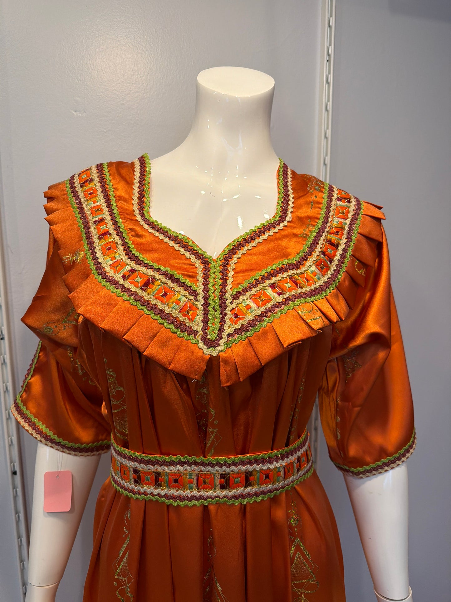 Robe Naya