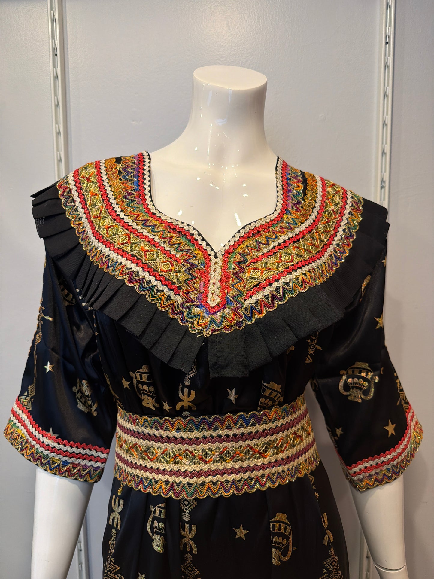 Robe Naya
