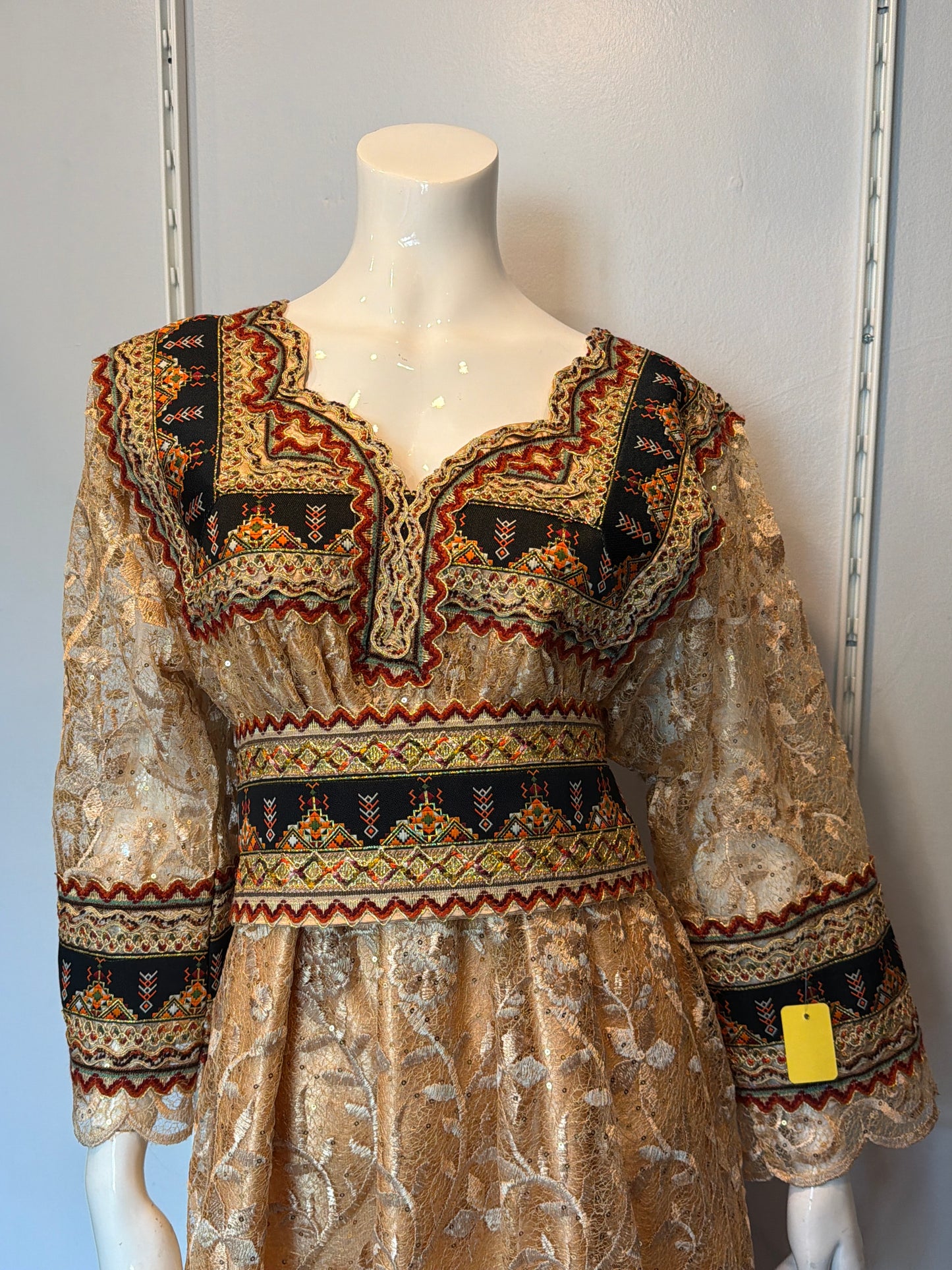 Robe Fatima