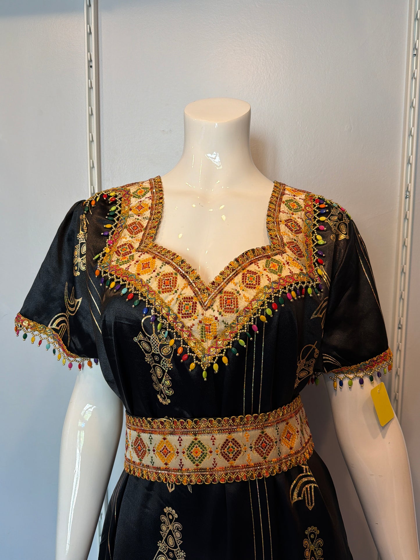 Robe Nour