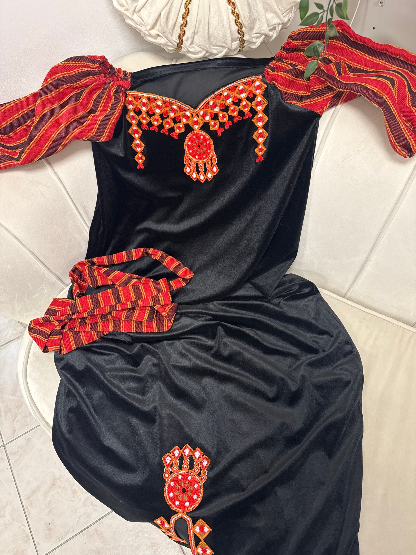 Robe Berbere, brodée