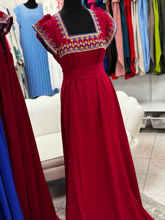 Robe en broderie