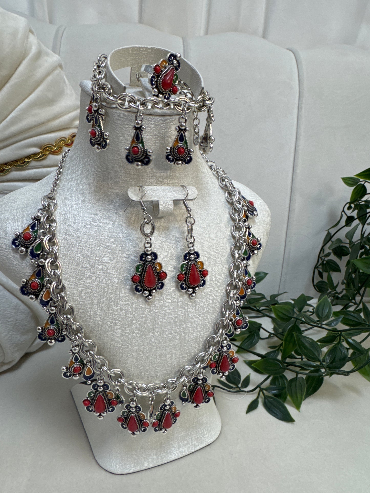 Parure Kabyle, 4 pièces (C7)