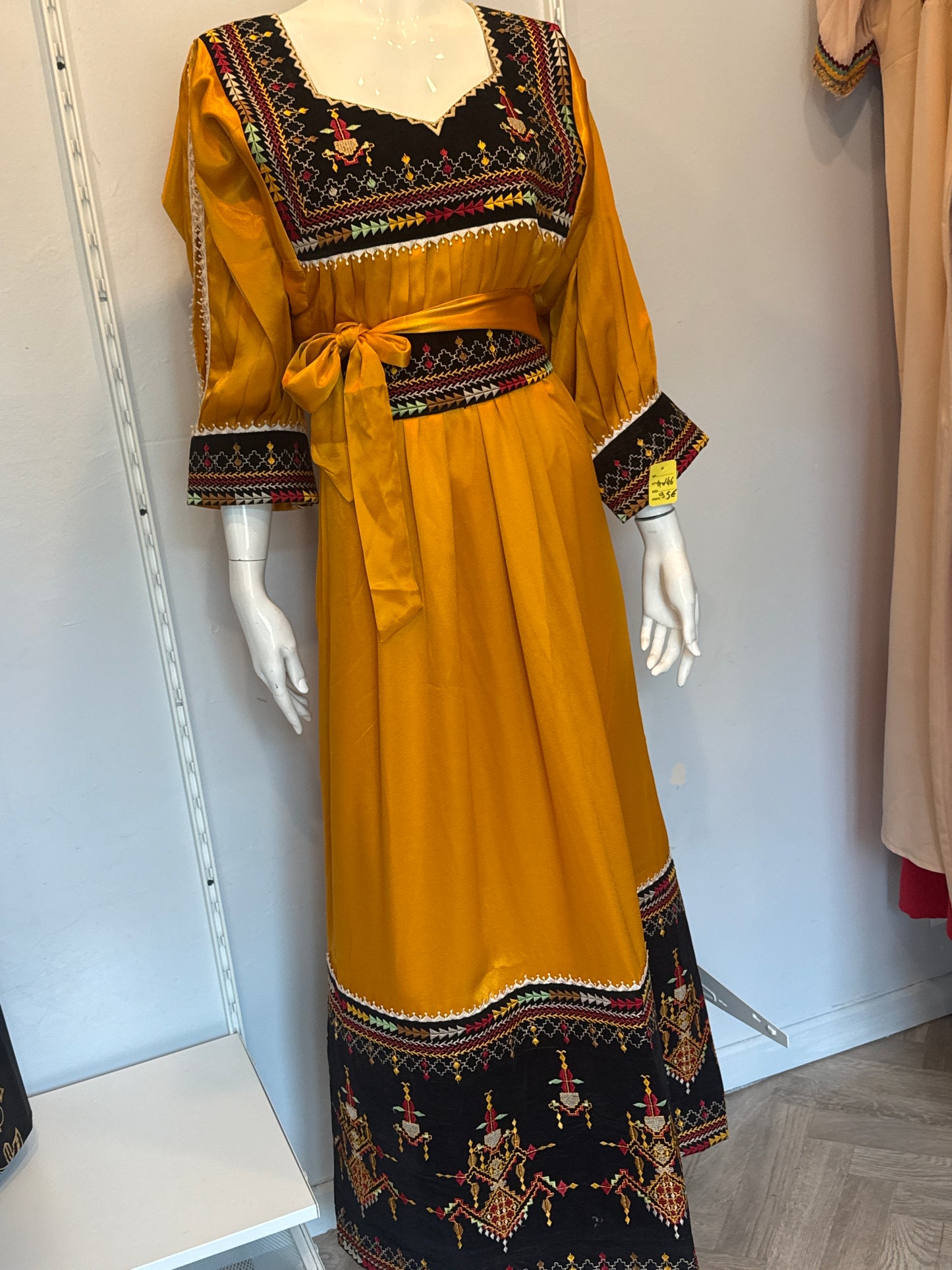 Robe Fazia