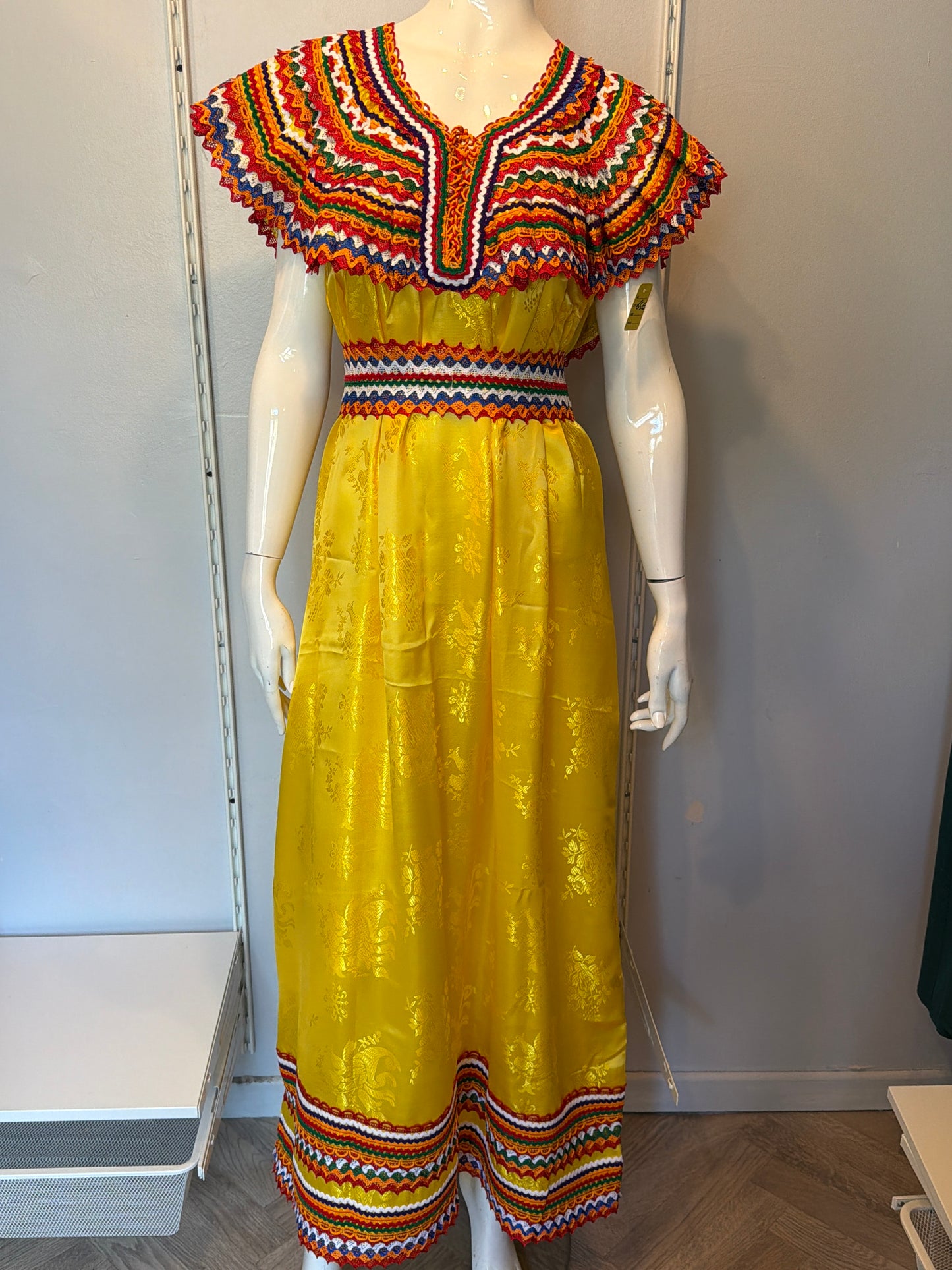 Robe Louiza