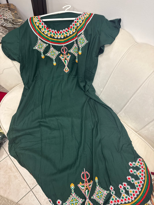 Robes brodées mirwaha midi