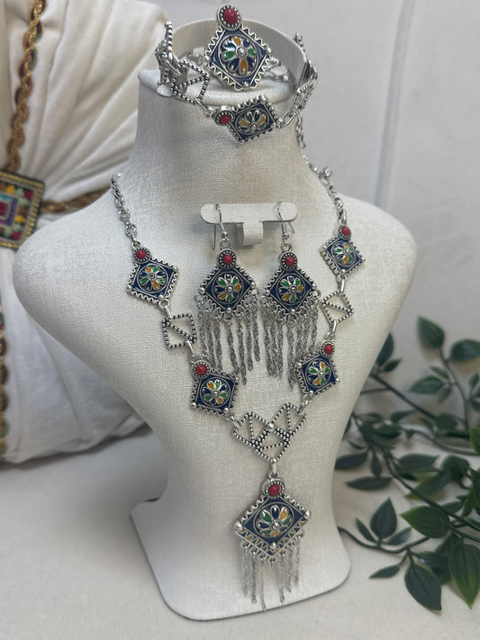 Parure Simple (D4)