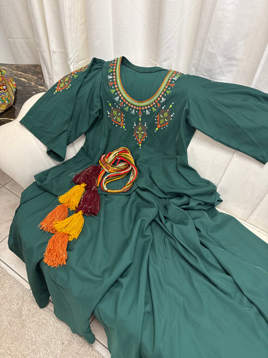 Robe chic brodé évasée